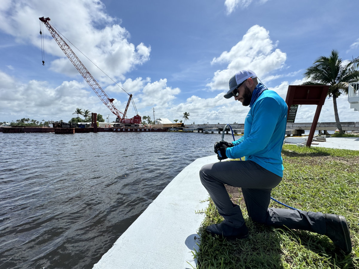 How Long Do Seawalls Last in Florida? A Complete Homeowner & Investor Guide